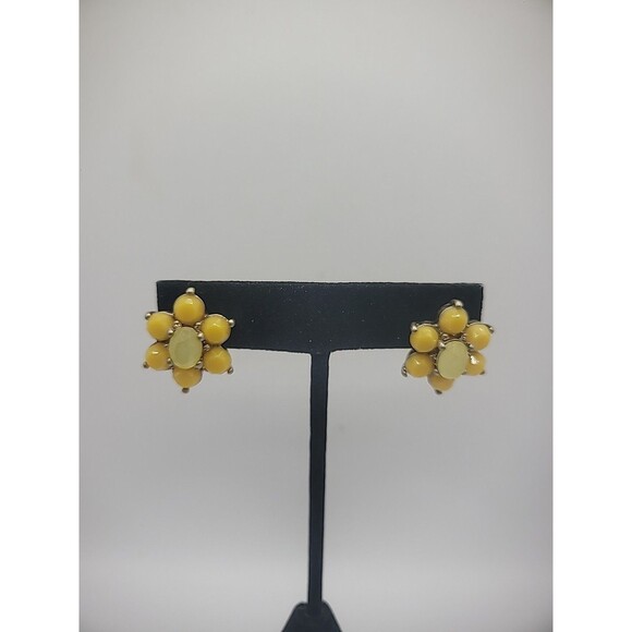 Vintage Earrings Pierced Stud Yellow Flower Jewelry Costume - Picture 7 of 16